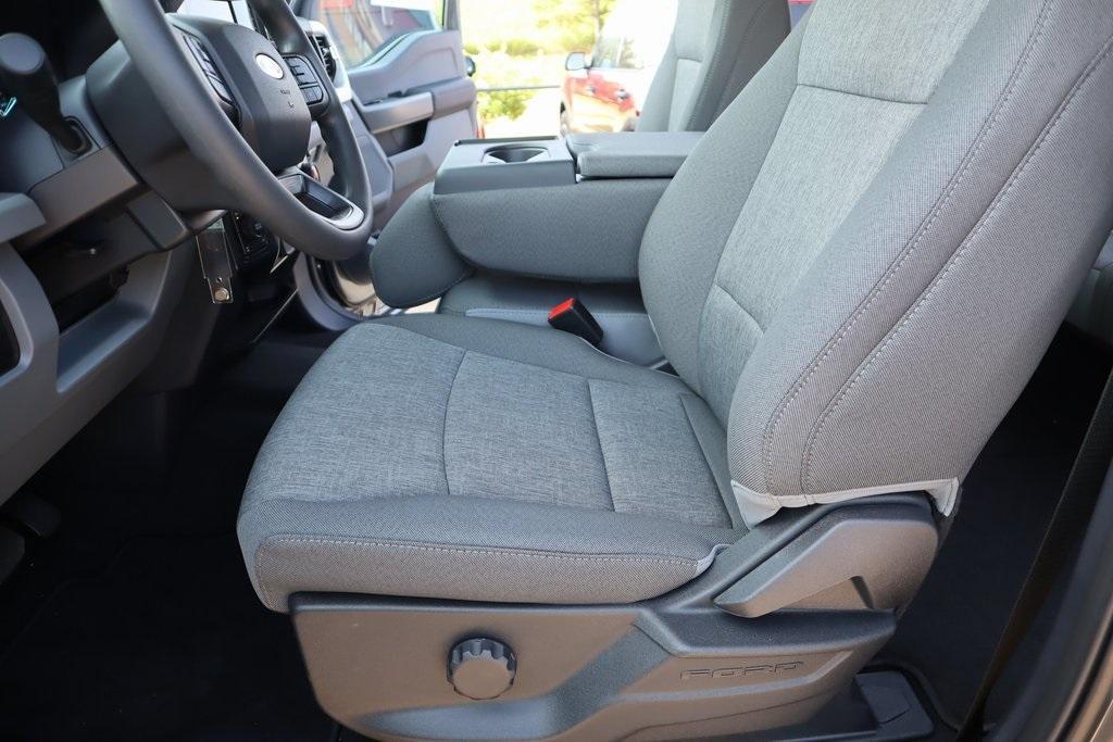 new 2025 Ford F-250 car, priced at $66,009