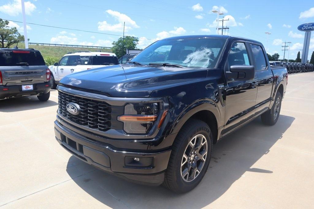 new 2025 Ford F-150 car, priced at $42,800