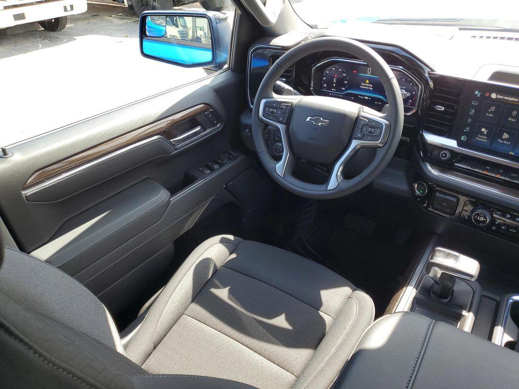 new 2025 Chevrolet Silverado 1500 car, priced at $52,724