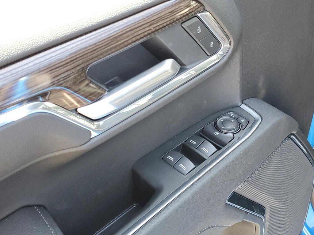 new 2025 Chevrolet Silverado 1500 car, priced at $52,724