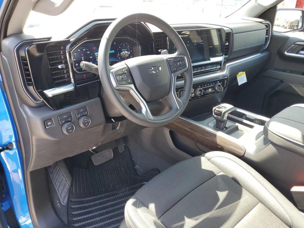 new 2025 Chevrolet Silverado 1500 car, priced at $52,724