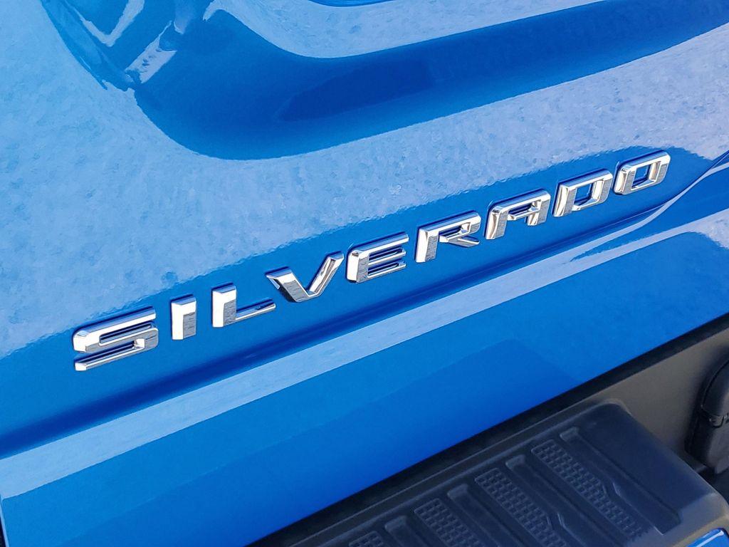 new 2025 Chevrolet Silverado 1500 car, priced at $52,724