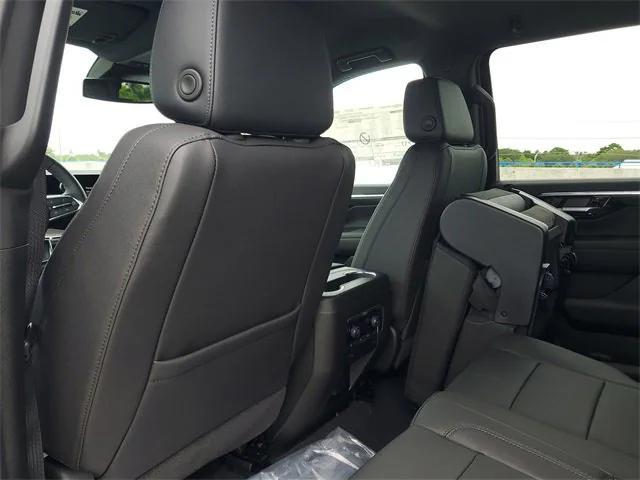 new 2025 Chevrolet Suburban car, priced at $66,985