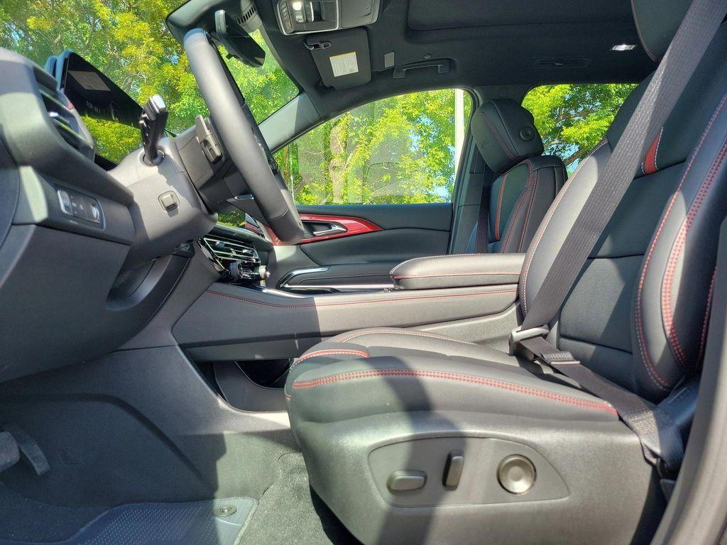 new 2026 Chevrolet Traverse car, priced at $59,189