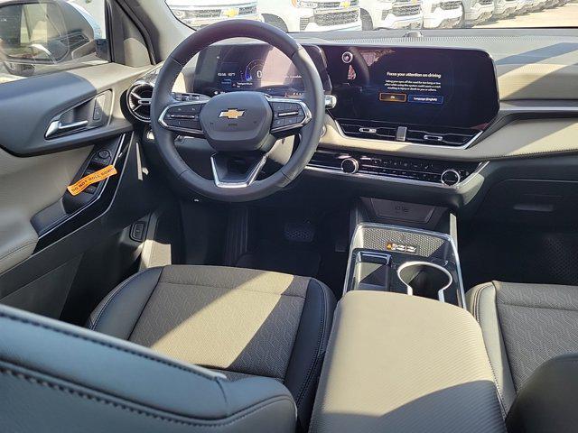 new 2025 Chevrolet Equinox car, priced at $30,109