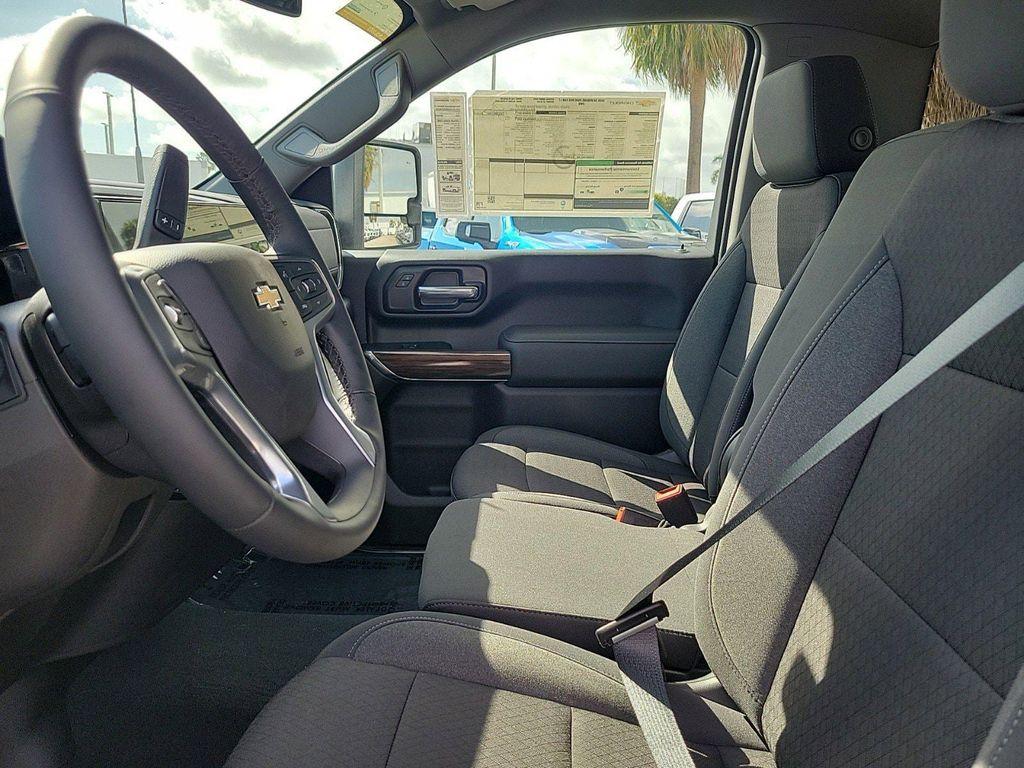 new 2025 Chevrolet Silverado 2500 car, priced at $52,806