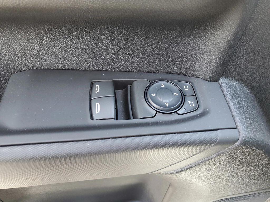 new 2025 Chevrolet Silverado 1500 car, priced at $32,799