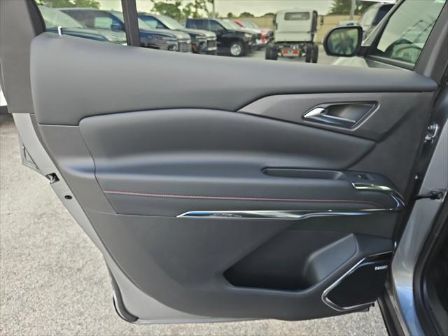 new 2025 Chevrolet Traverse car, priced at $52,619