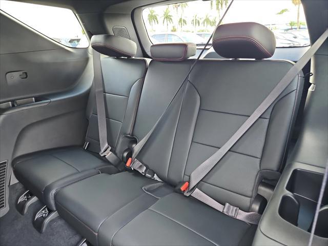 new 2025 Chevrolet Traverse car, priced at $52,619