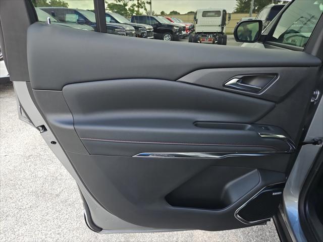 new 2025 Chevrolet Traverse car, priced at $52,619