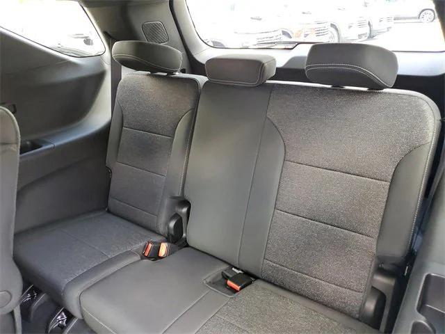 new 2025 Chevrolet Traverse car, priced at $41,642