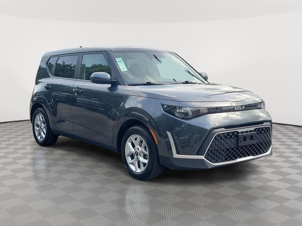 used 2023 Kia Soul car, priced at $13,999