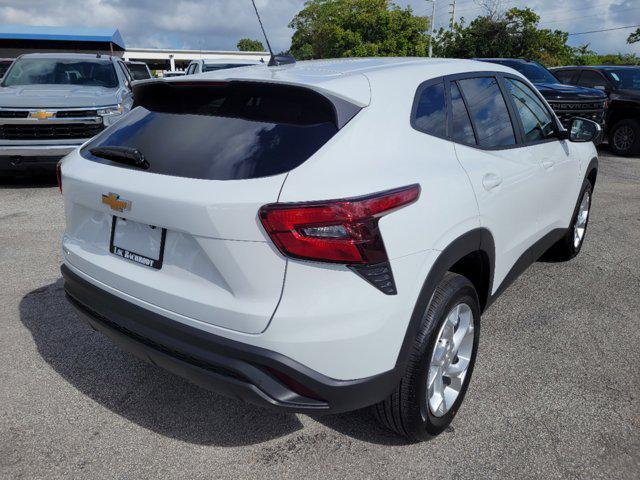 new 2025 Chevrolet Trax car, priced at $21,366