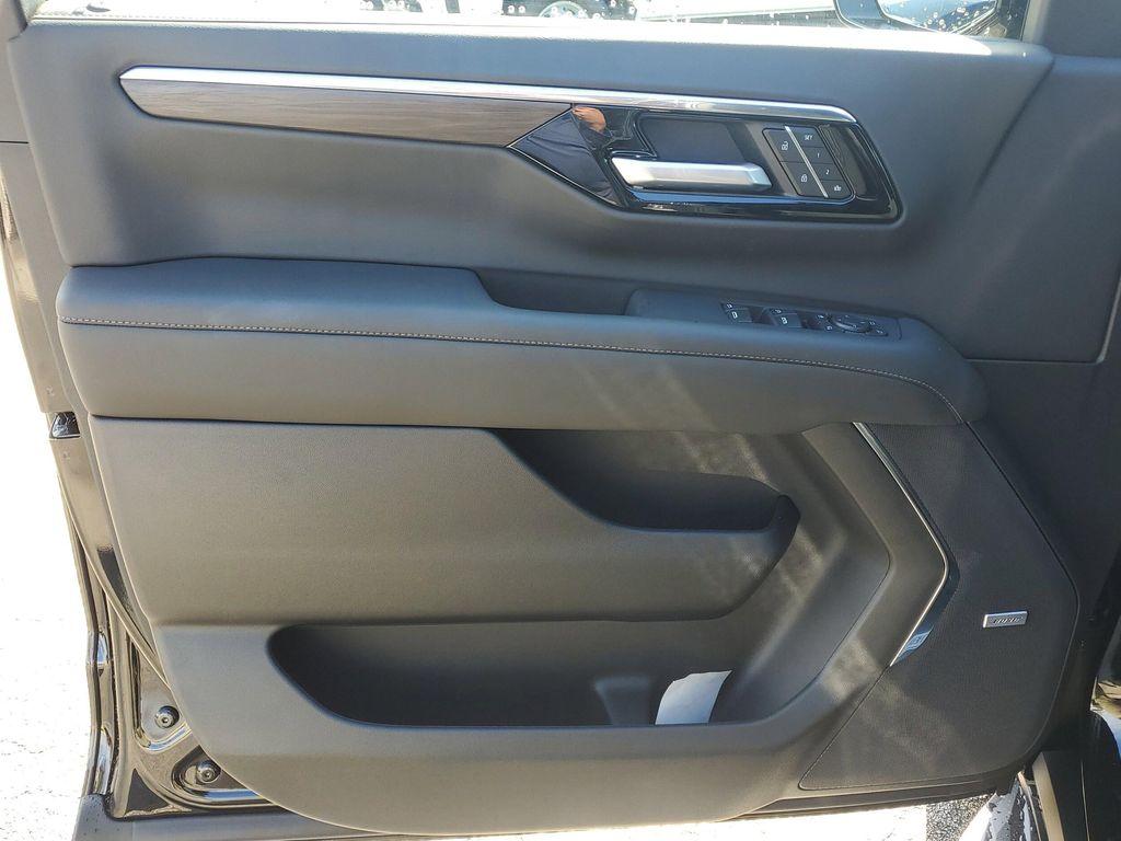 new 2026 Chevrolet Suburban car, priced at $71,226