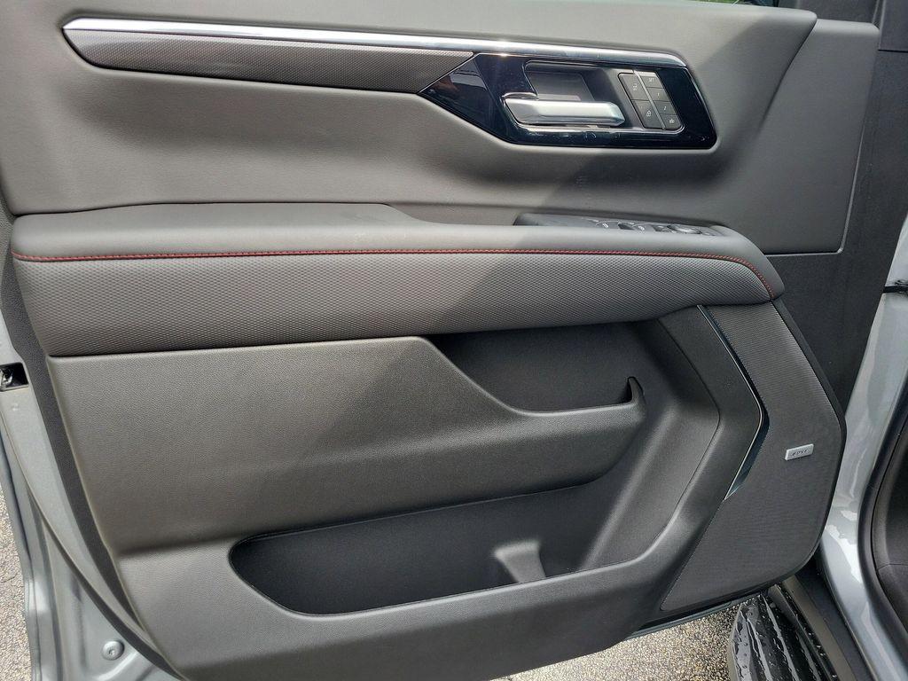 new 2026 Chevrolet Suburban car, priced at $76,856