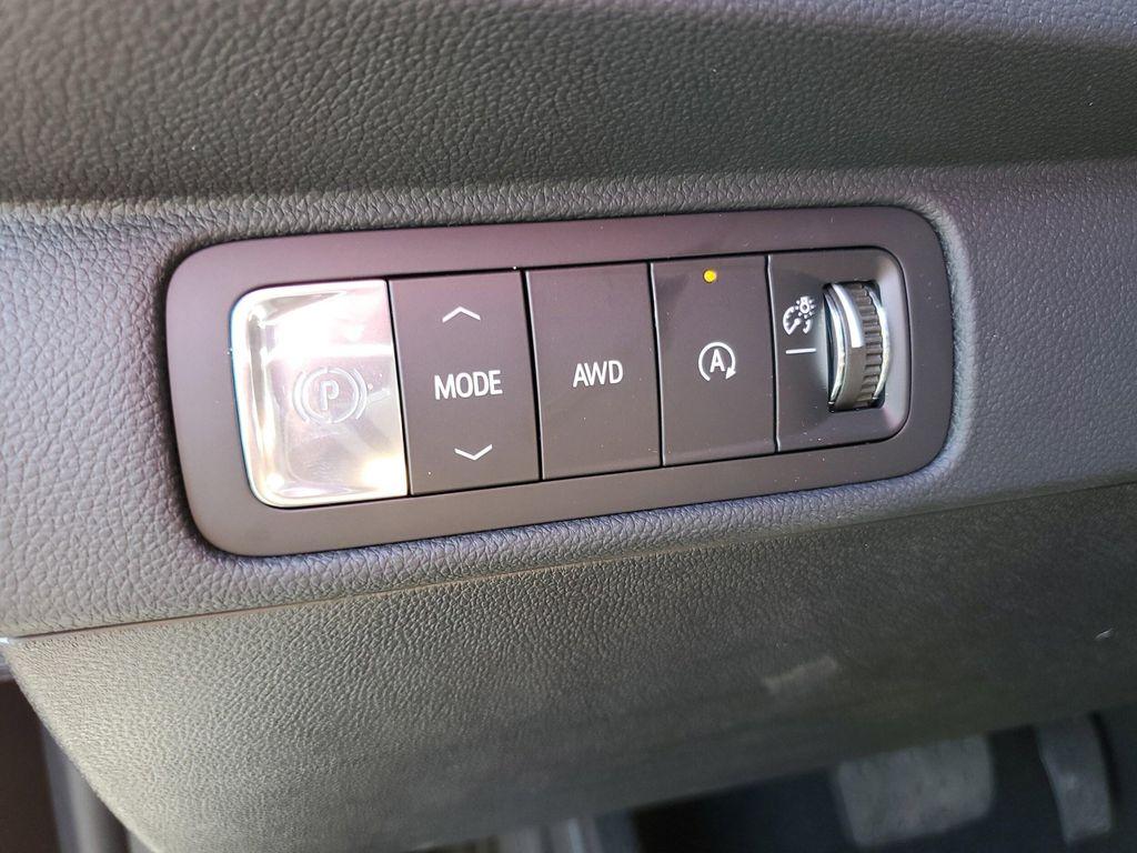 new 2026 Chevrolet Traverse car, priced at $49,823