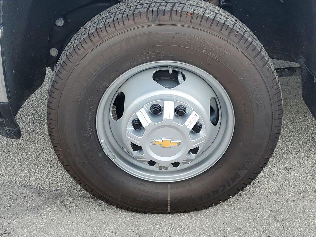 new 2025 Chevrolet Silverado 3500 car, priced at $77,629