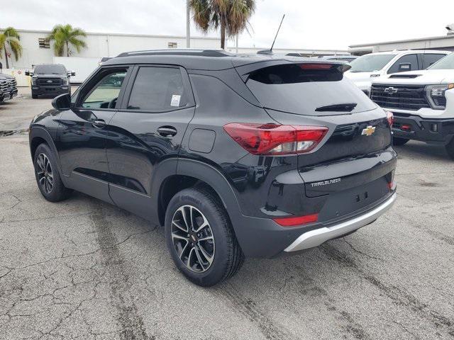 new 2025 Chevrolet TrailBlazer car, priced at $25,385