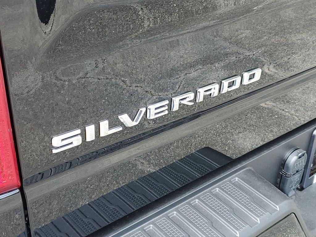 new 2025 Chevrolet Silverado 1500 car, priced at $36,404