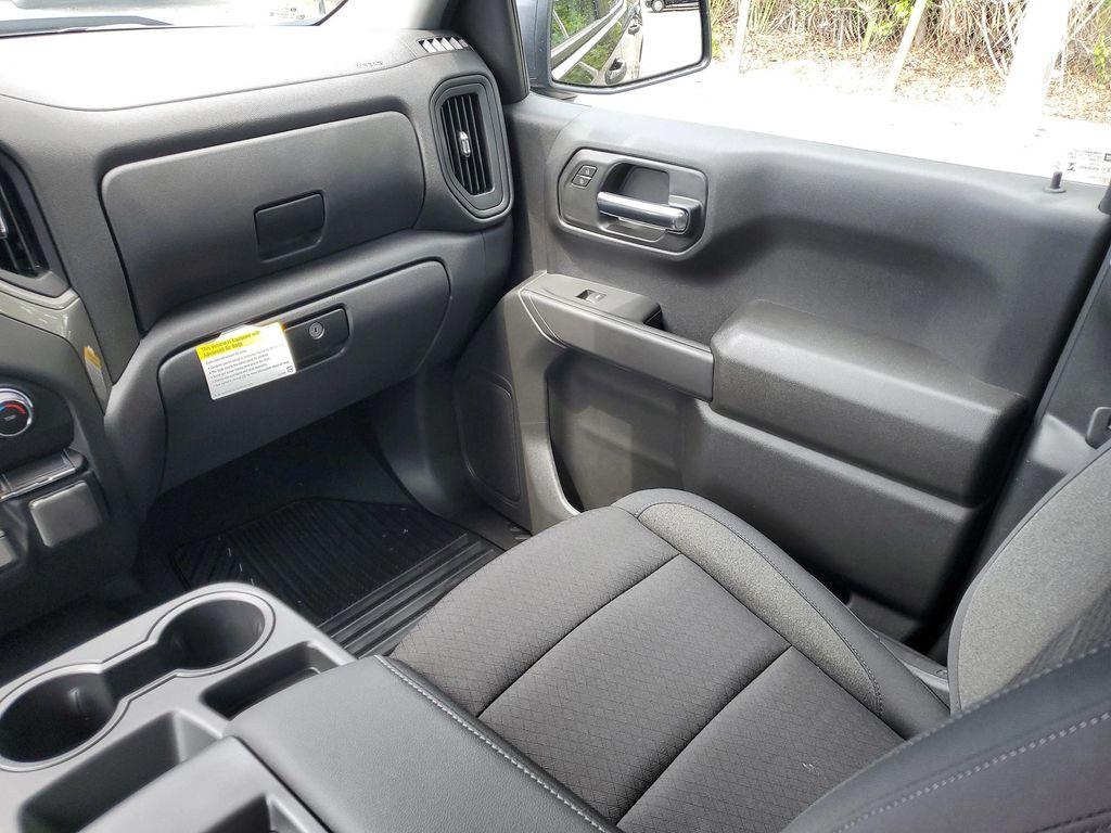 new 2025 Chevrolet Silverado 1500 car, priced at $36,404