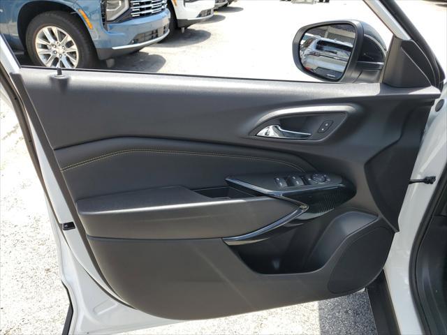new 2025 Chevrolet Trax car, priced at $26,116