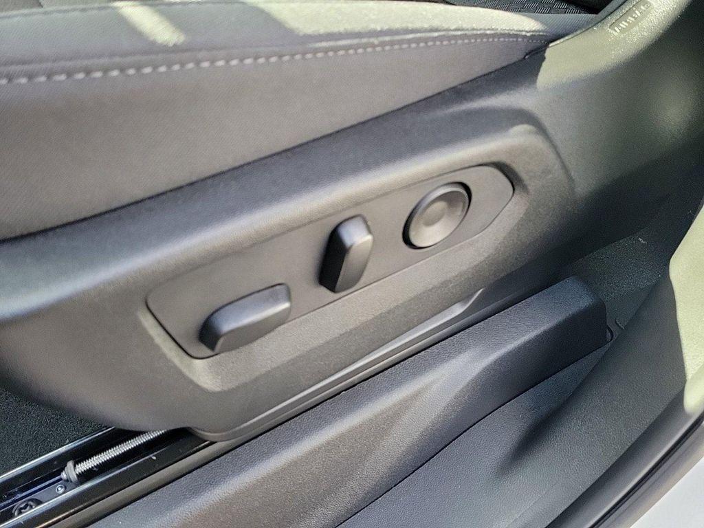 new 2025 Chevrolet Silverado 1500 car, priced at $45,904