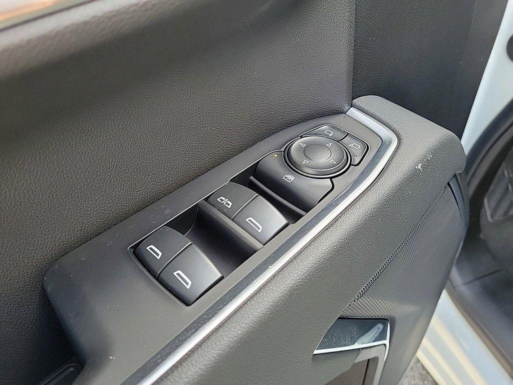 new 2025 Chevrolet Silverado 1500 car, priced at $45,904