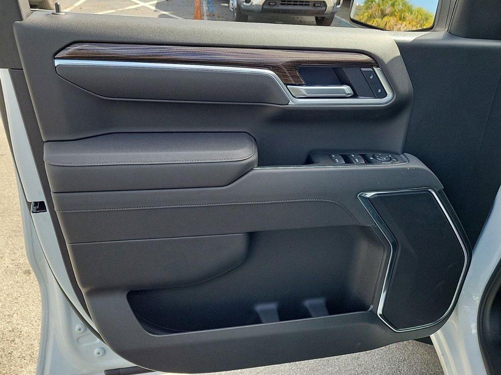 new 2025 Chevrolet Silverado 1500 car, priced at $45,904