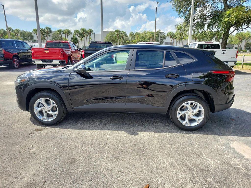 new 2025 Chevrolet Trax car, priced at $22,385