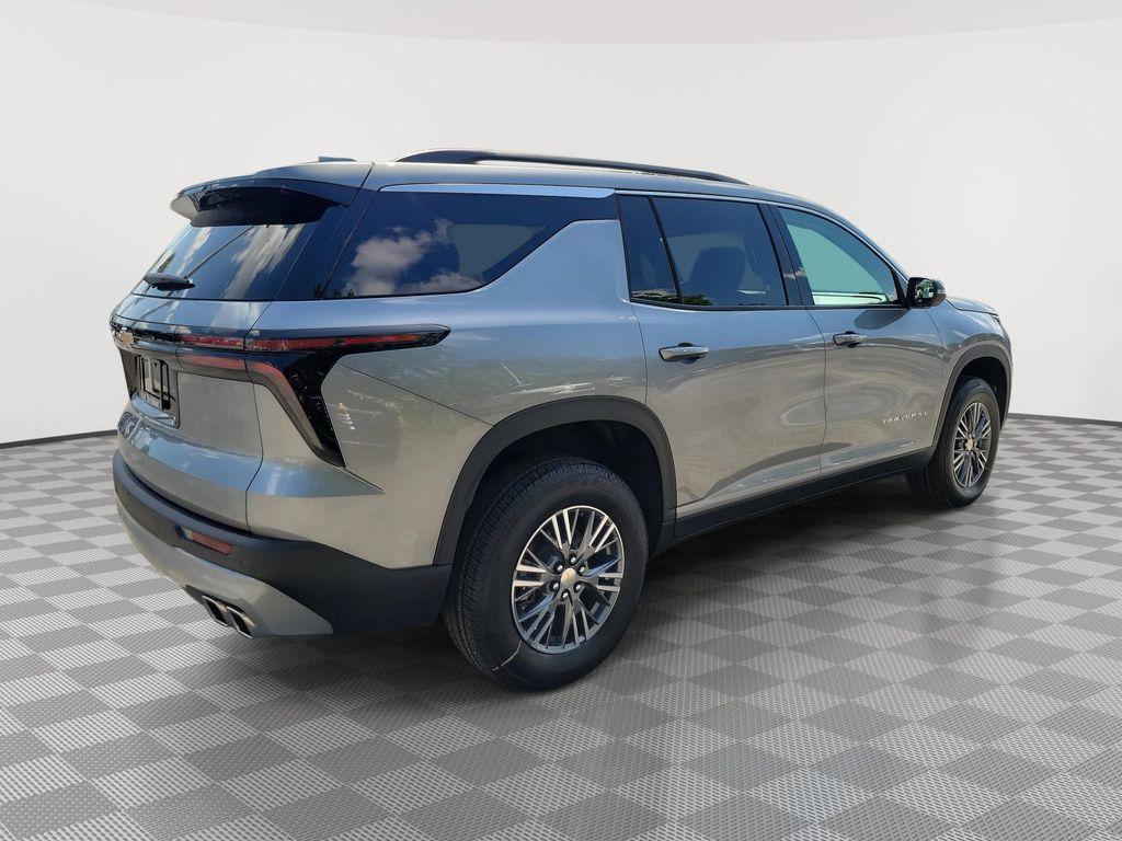 new 2026 Chevrolet Traverse car, priced at $43,089
