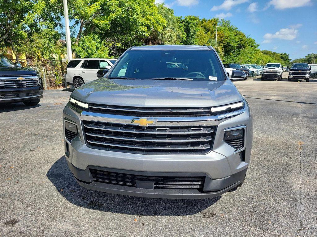 new 2026 Chevrolet Traverse car, priced at $43,089