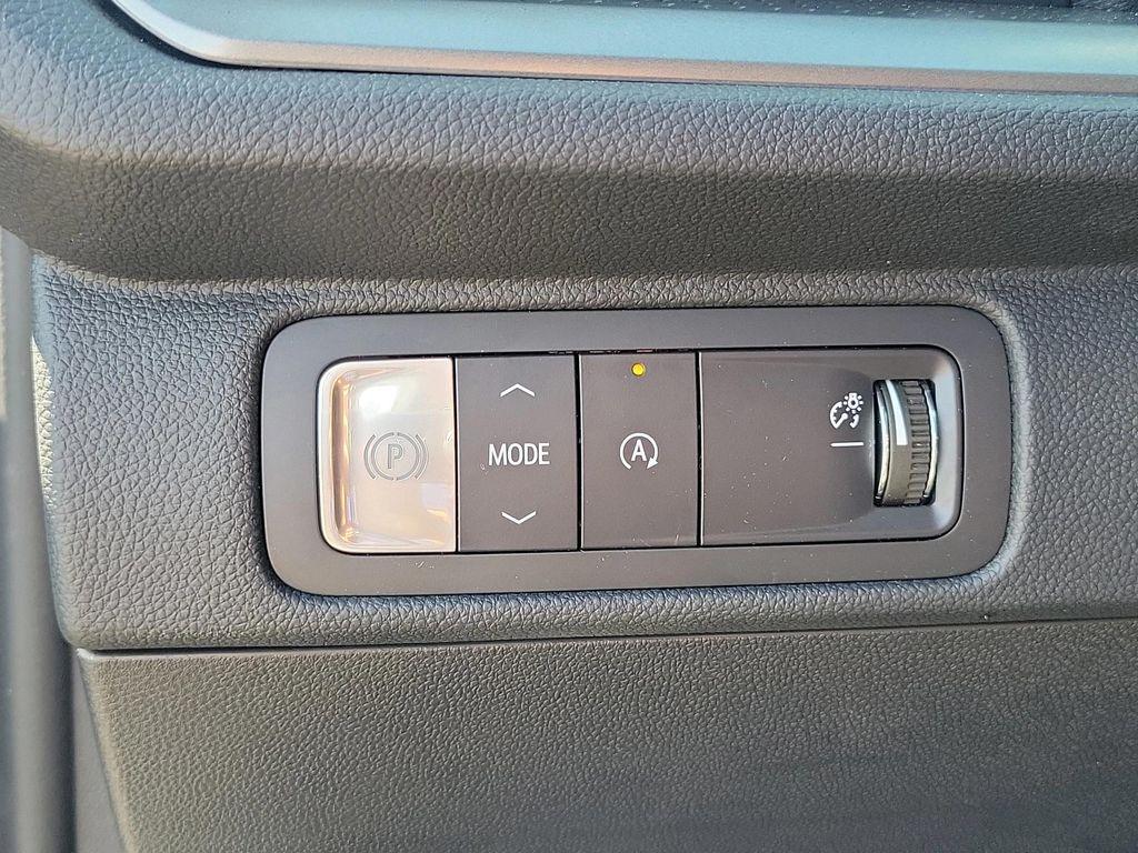 new 2026 Chevrolet Traverse car, priced at $43,089