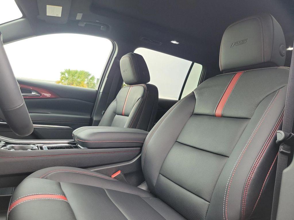 new 2026 Chevrolet Traverse car, priced at $56,230