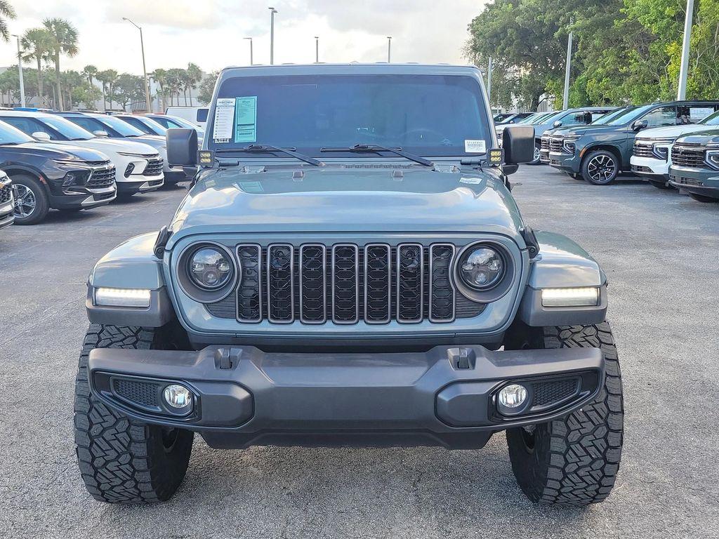 used 2024 Jeep Gladiator car