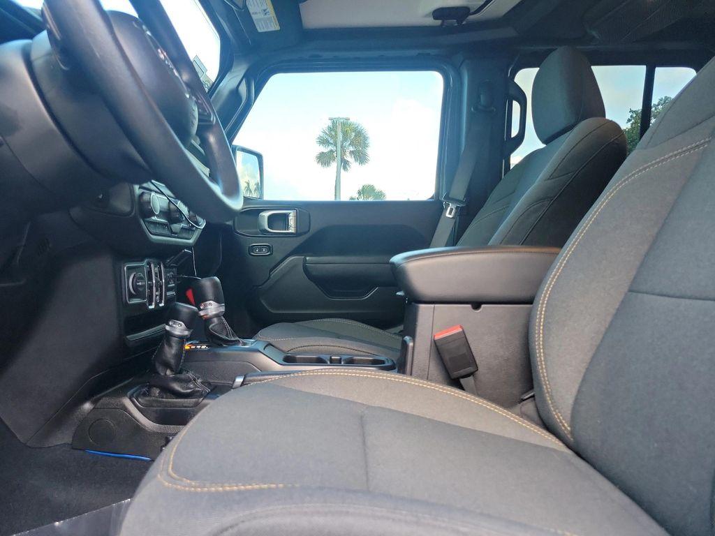 used 2024 Jeep Gladiator car