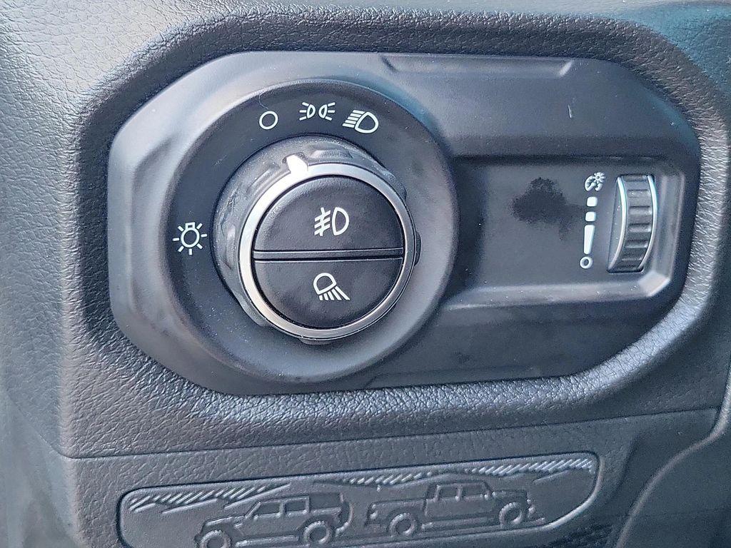 used 2024 Jeep Gladiator car