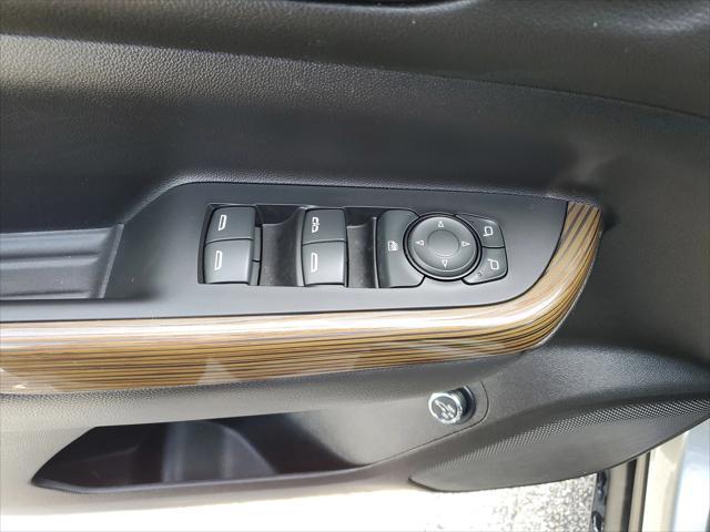 used 2023 GMC Acadia car, priced at $26,695