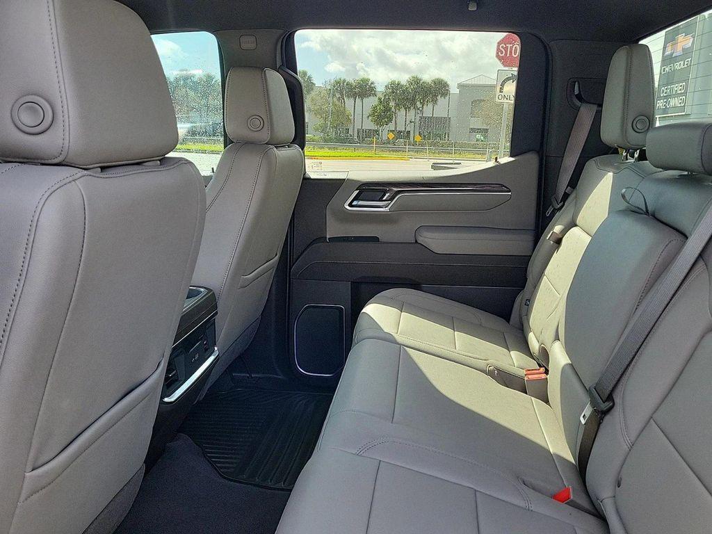 new 2025 Chevrolet Silverado 1500 car, priced at $53,302