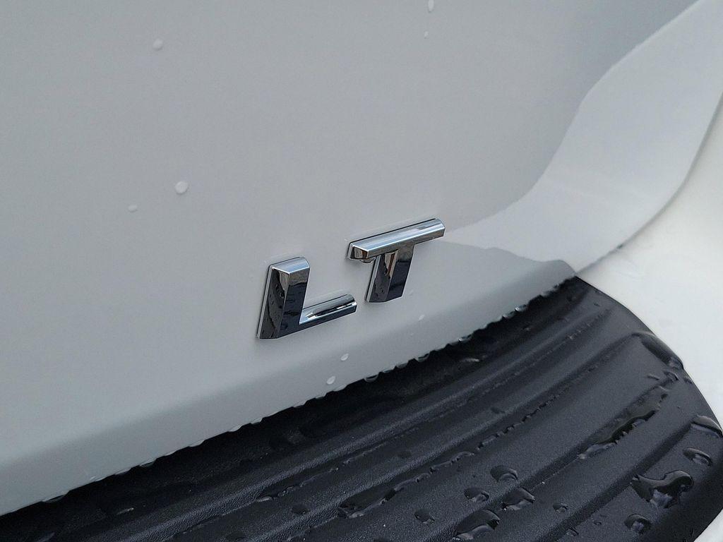 new 2026 Chevrolet Suburban car, priced at $71,519