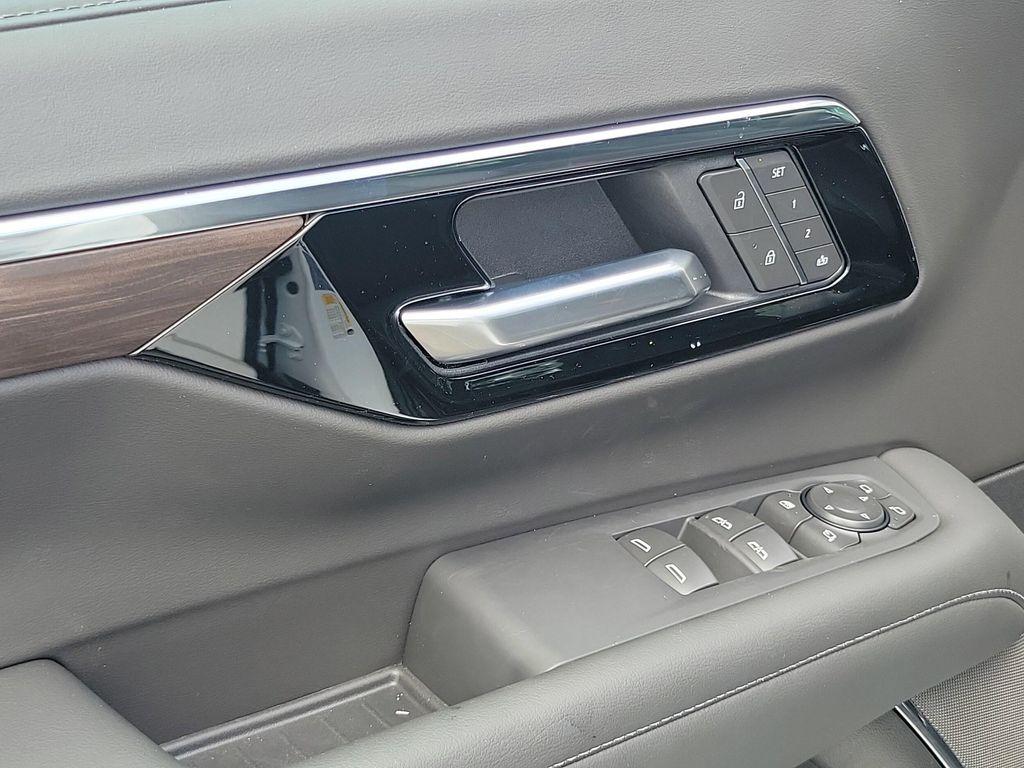 new 2026 Chevrolet Suburban car, priced at $71,519