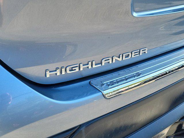 used 2020 Toyota Highlander car, priced at $29,560