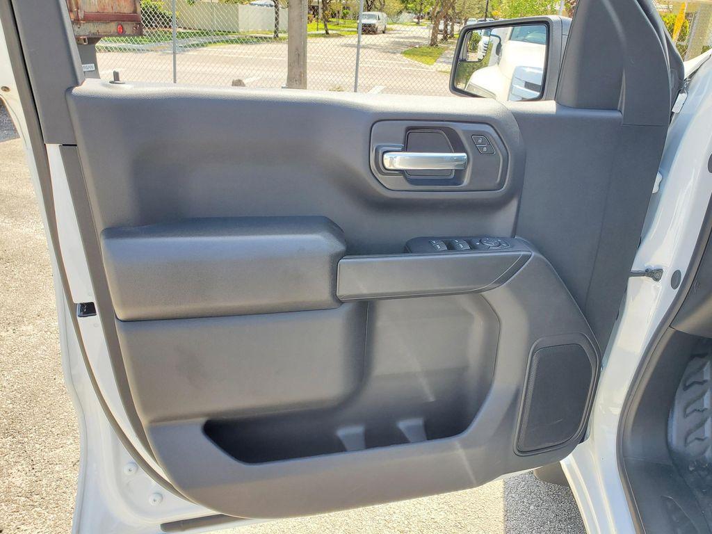 new 2025 Chevrolet Silverado 1500 car, priced at $35,847