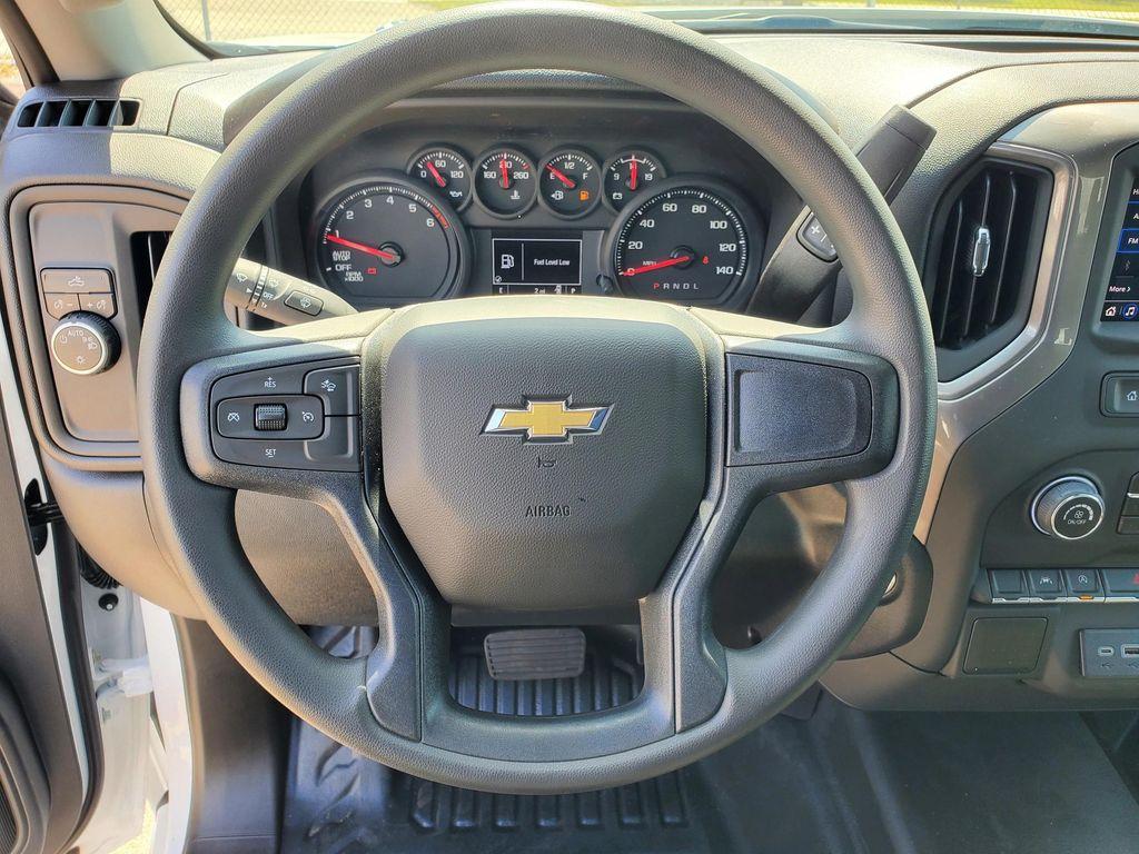 new 2025 Chevrolet Silverado 1500 car, priced at $35,847