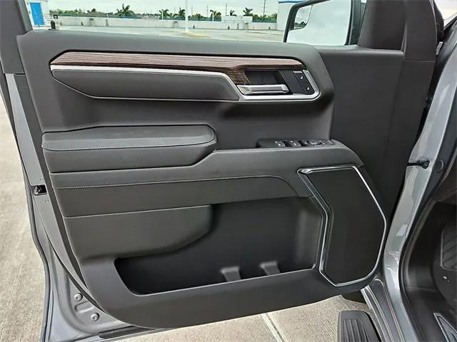 new 2025 Chevrolet Silverado 1500 car, priced at $42,575
