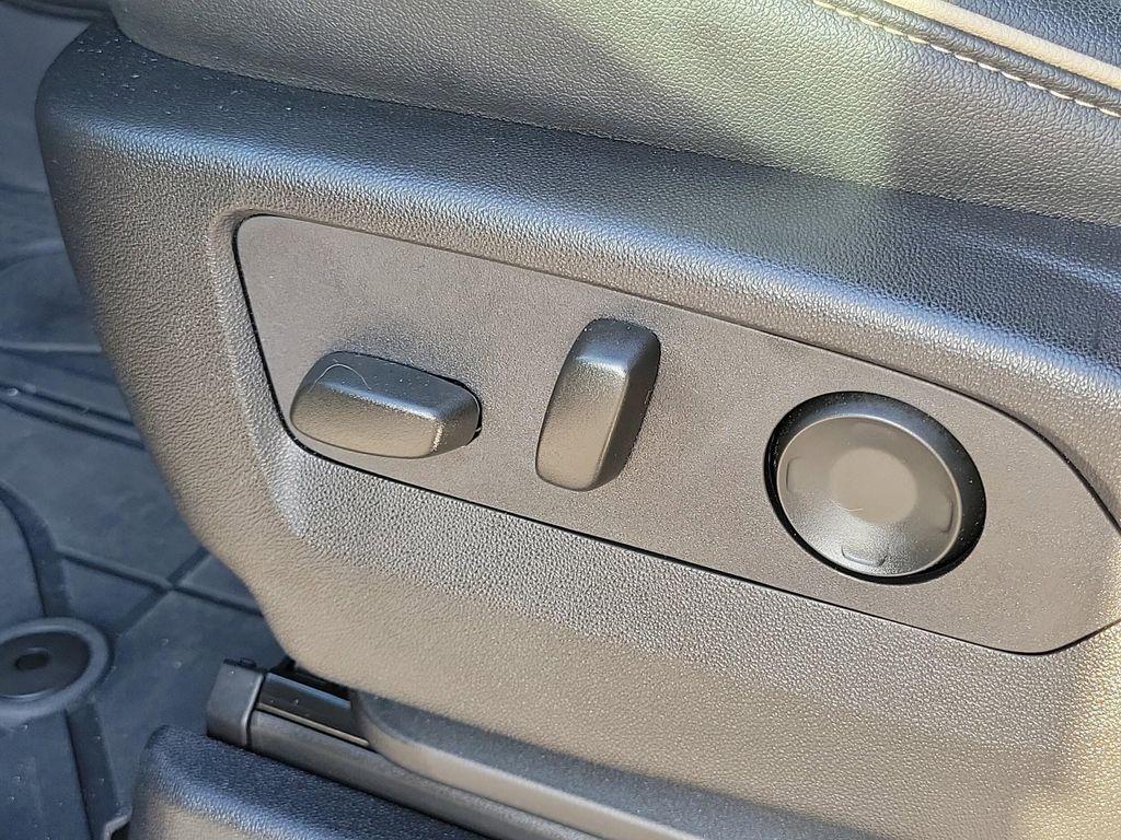 new 2024 Chevrolet Suburban car, priced at $63,990