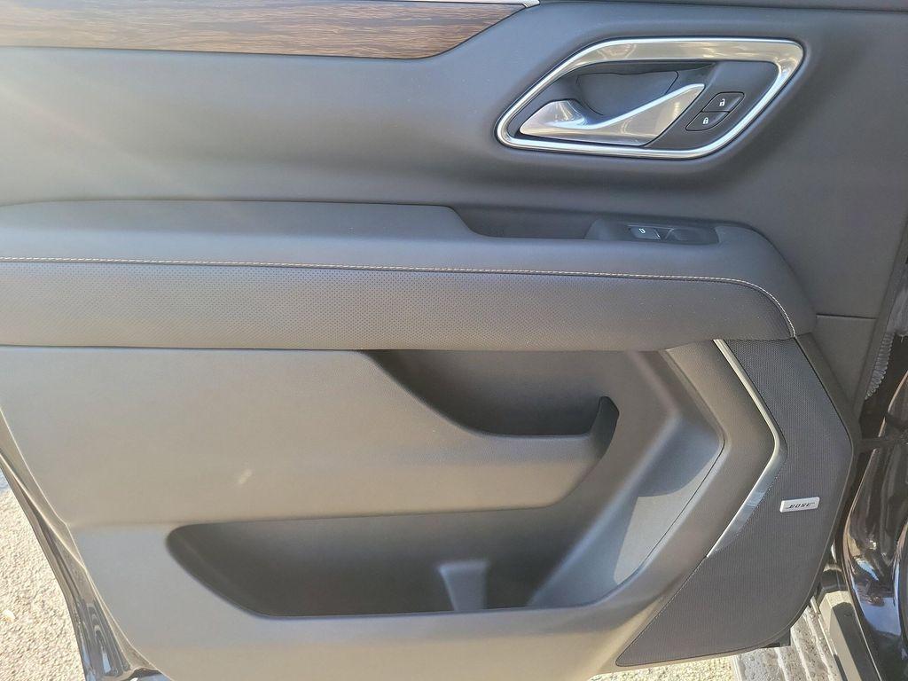 new 2024 Chevrolet Suburban car, priced at $63,990