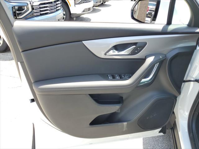 new 2025 Chevrolet Blazer car, priced at $33,285