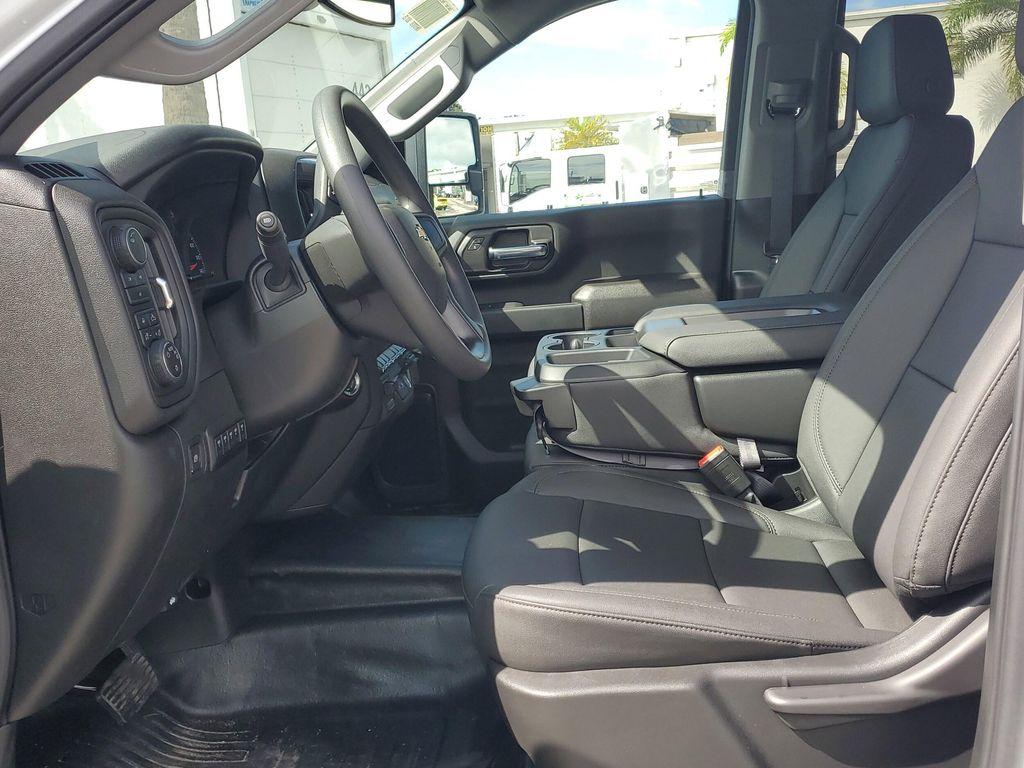 new 2025 Chevrolet Silverado 3500 car, priced at $73,623