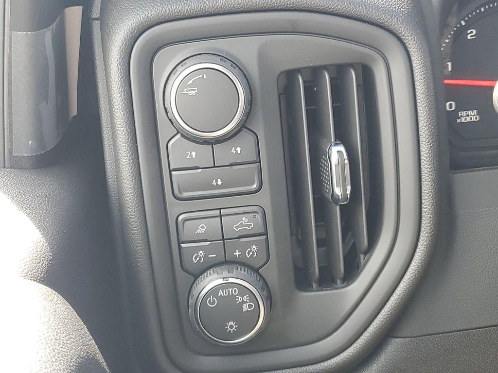 new 2025 Chevrolet Silverado 3500 car, priced at $73,623