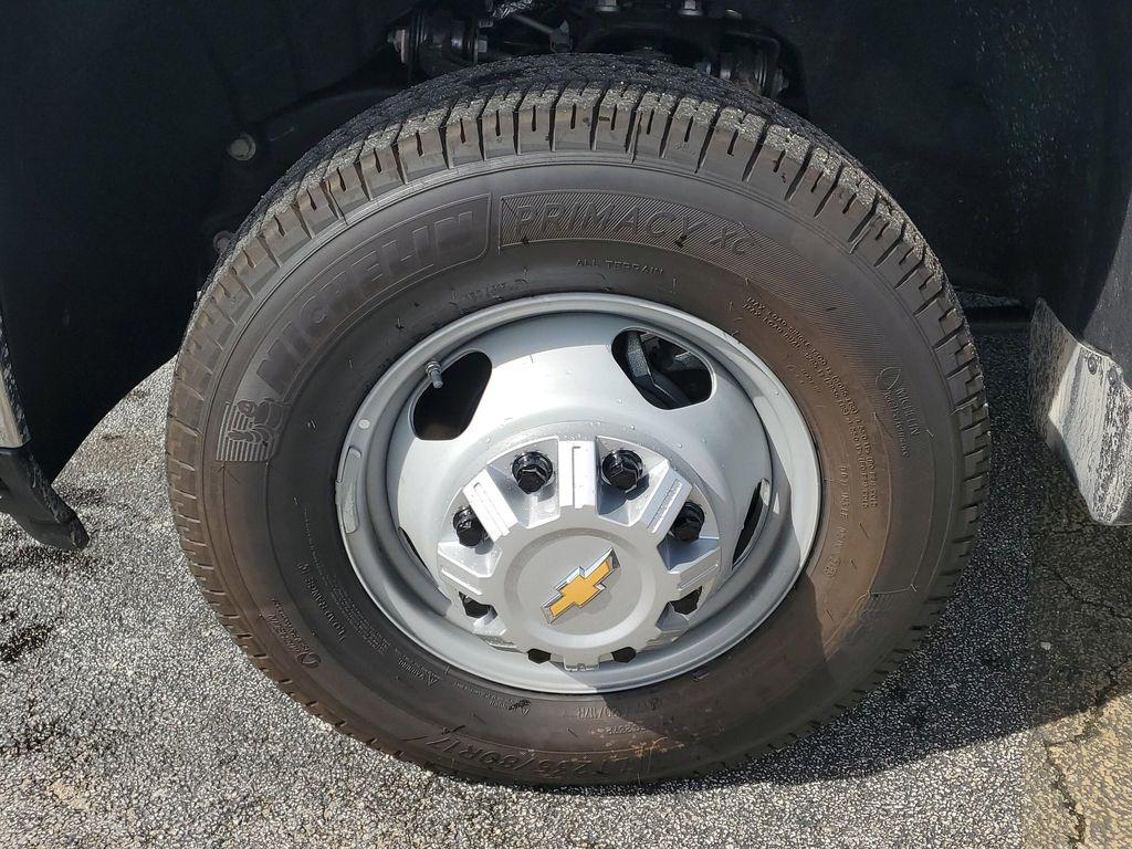 new 2025 Chevrolet Silverado 3500 car, priced at $73,623